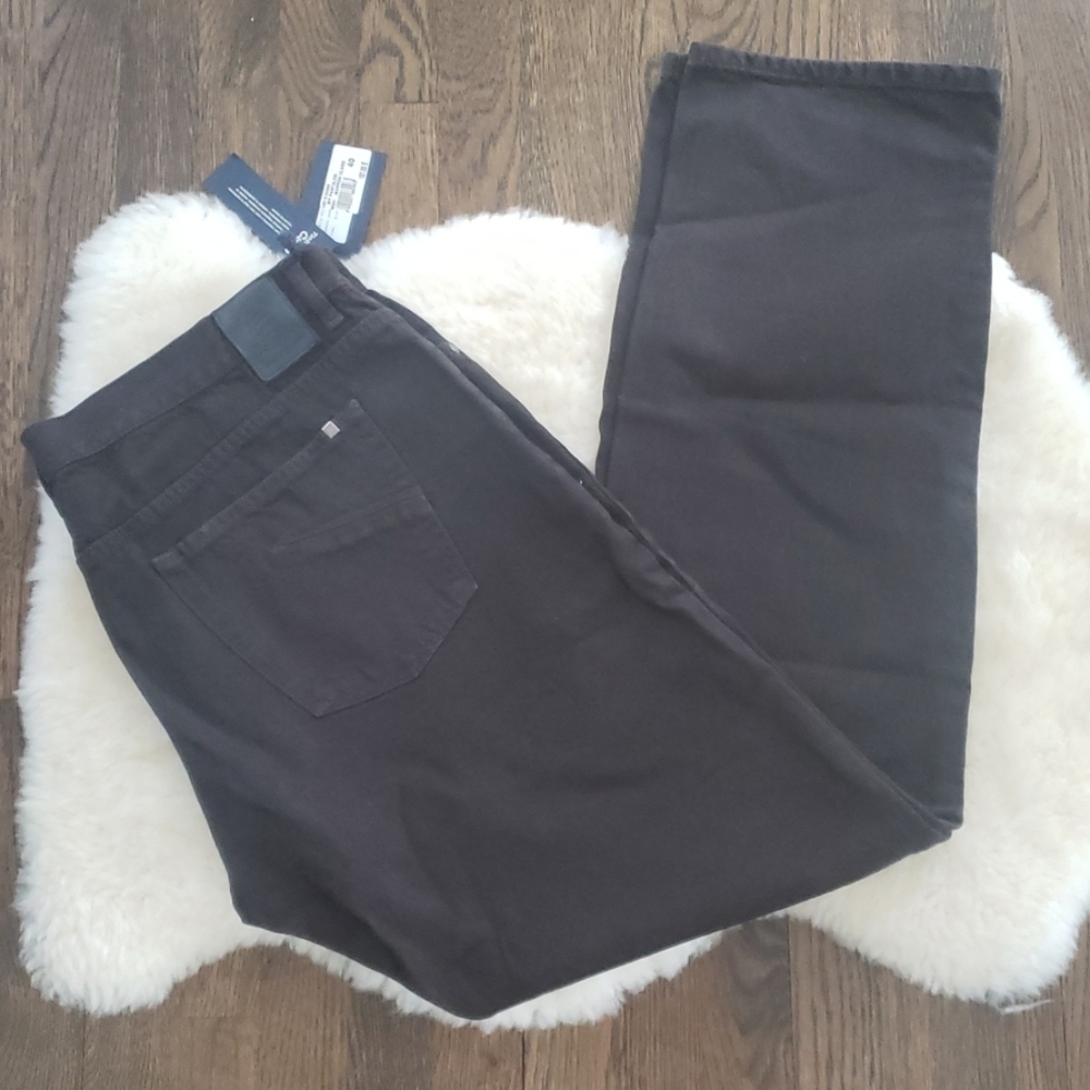 Marina Yachting Men's Jeans NWT